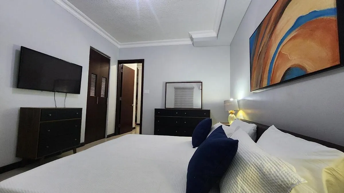 Lägenhet Luxury 2-Bedroom Suite Adjacent Ac Marriott Hotel New Kingston Jamaica